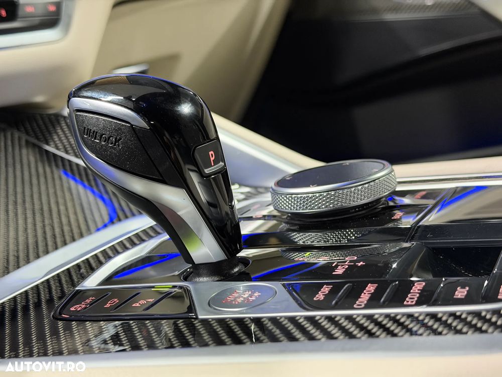 BMW X6 xDrive40i AT MHEV - 10