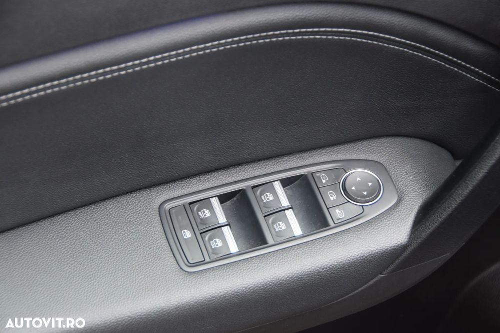 Renault Captur PHEV 160 Techno - 23