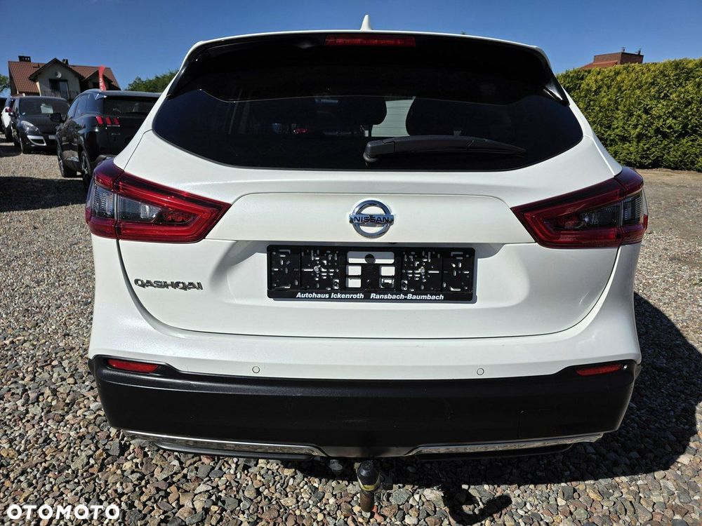 Nissan Qashqai 1.6 DCi ALL-MODE 4x4i N-Connecta - 28