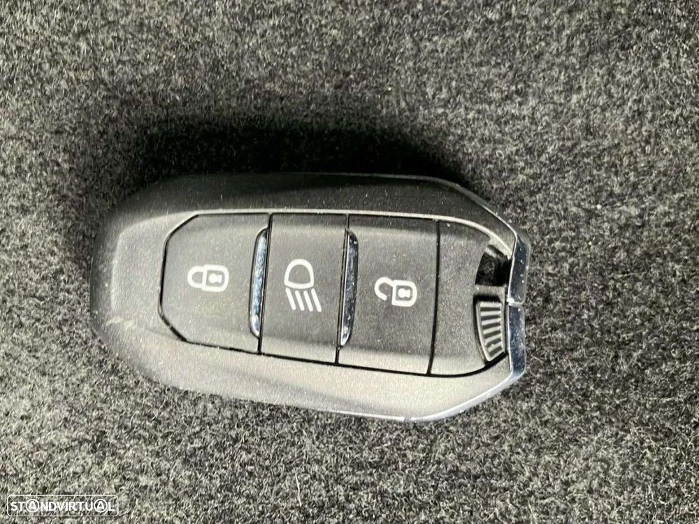 Peugeot 3008 1.2 PureTech Allure Pack - 19