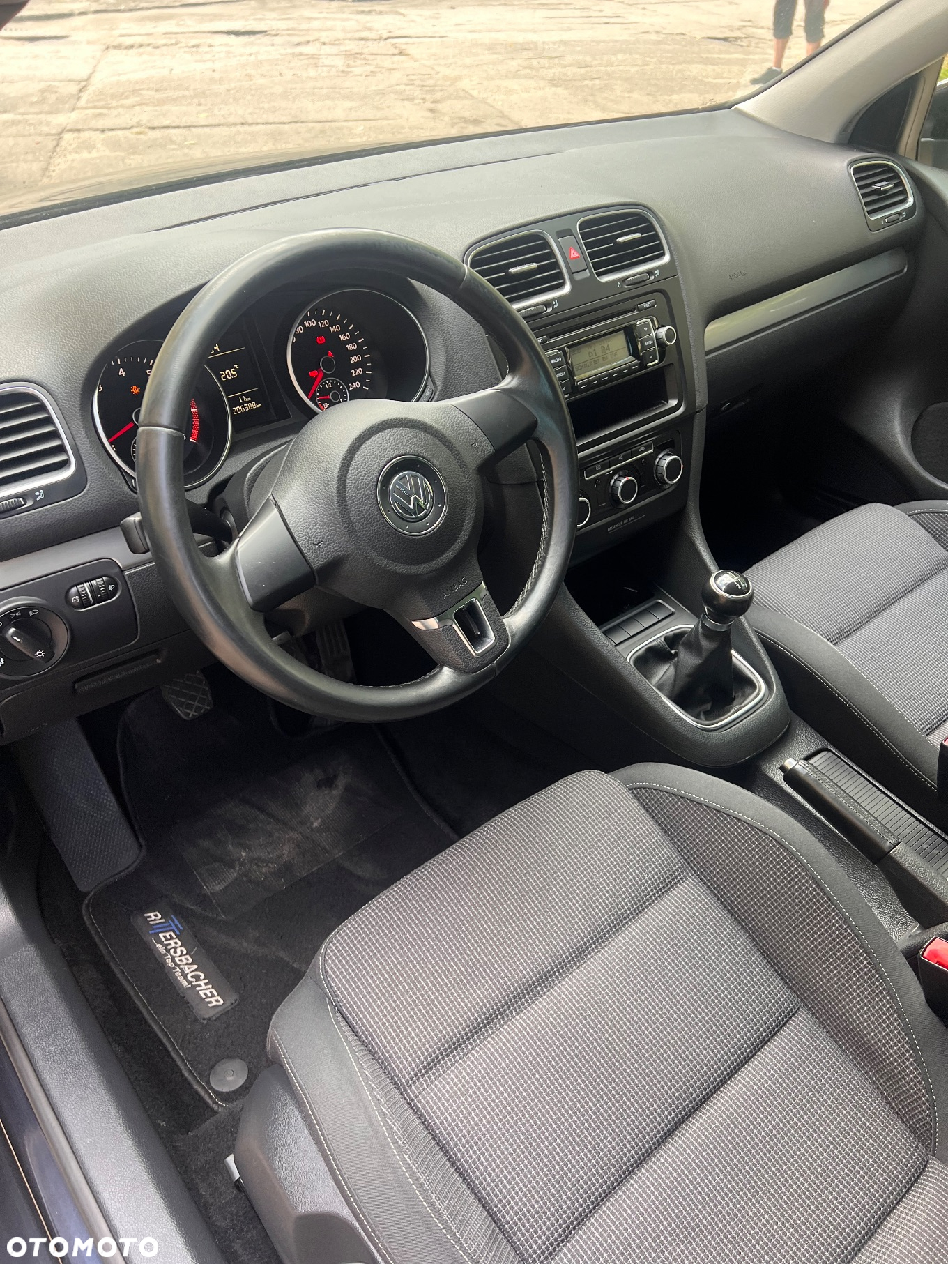 Volkswagen Golf - 9