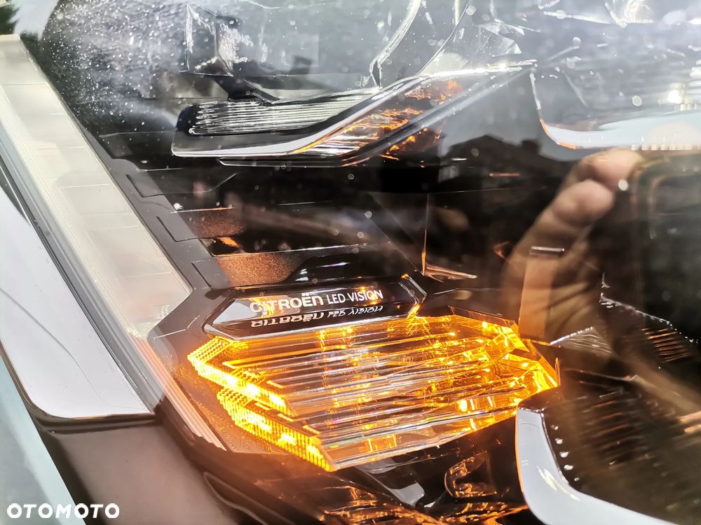 Citroën C4 PureTech 130 Stop&Start SHINE - 29