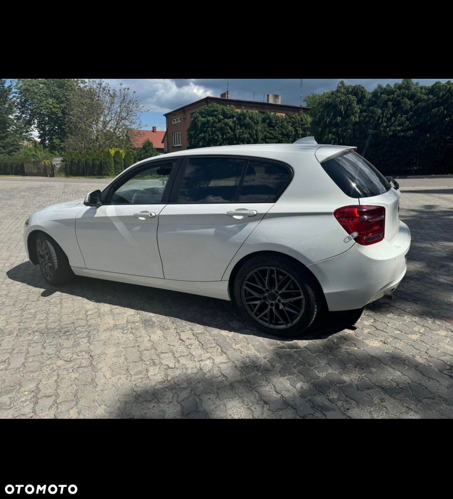 BMW Seria 1 116i - 4