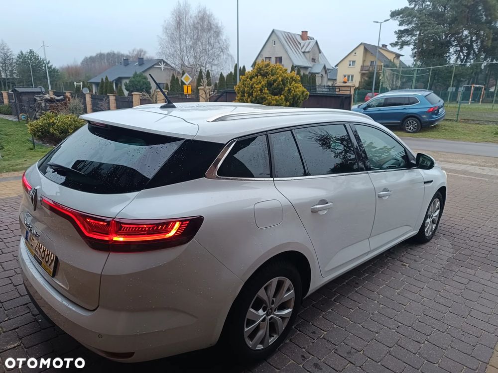 Renault Megane 1.5 Blue dCi Zen - 6