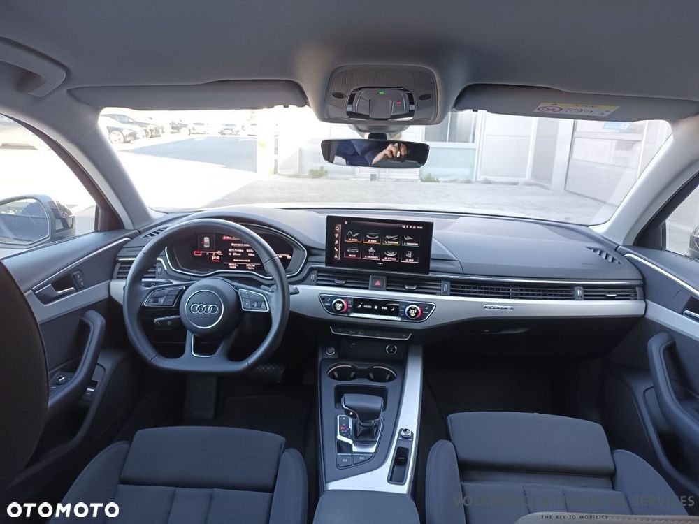 Audi A4 Limousine - 11