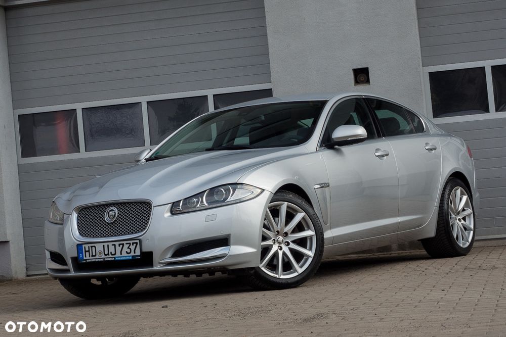 Jaguar XF 2.2 D Luxury - 6
