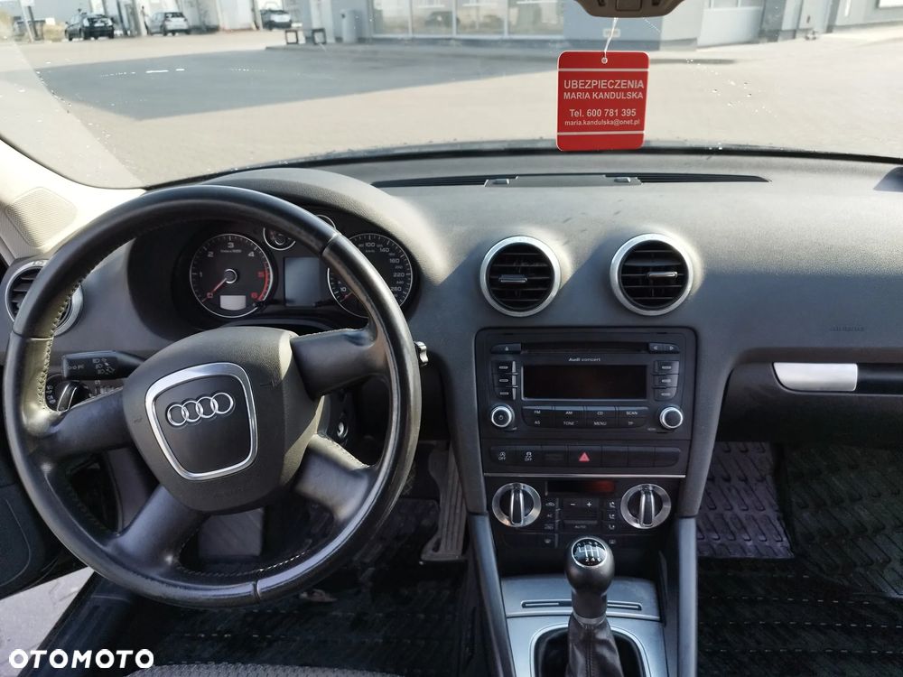 Audi A3 Sportback 2.0 TDI DPF Attraction - 9