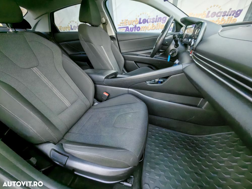Hyundai Elantra 1.6 l 123 CP CVT Exclusive - 19