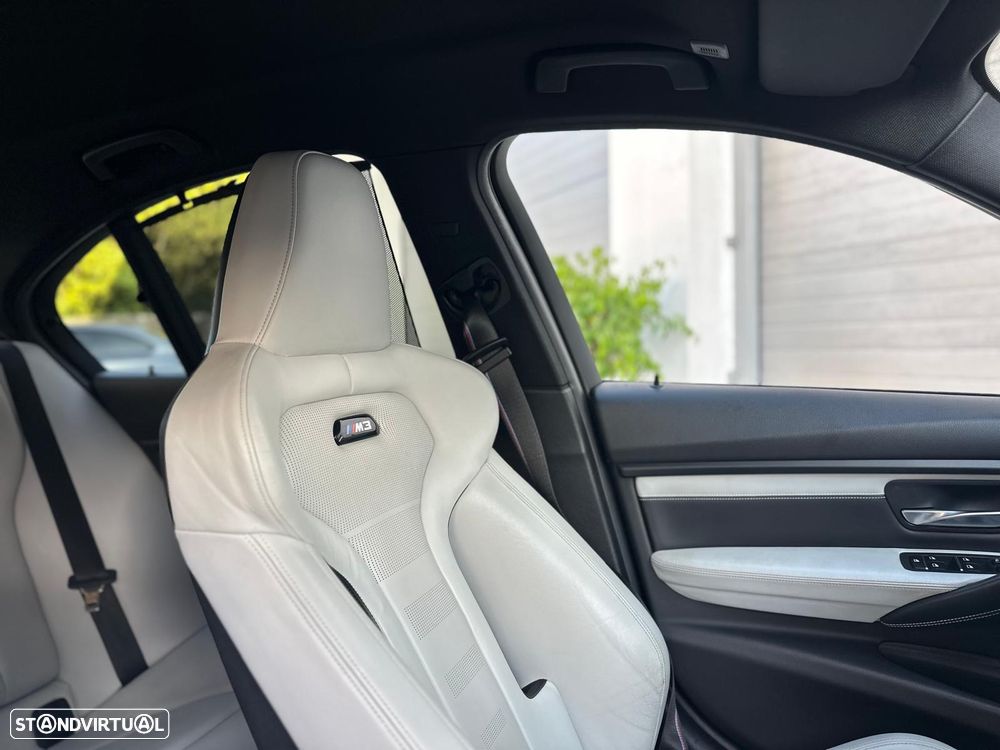 BMW M3 Auto - 7