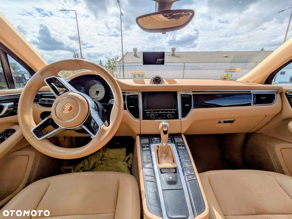 Porsche Macan - 21