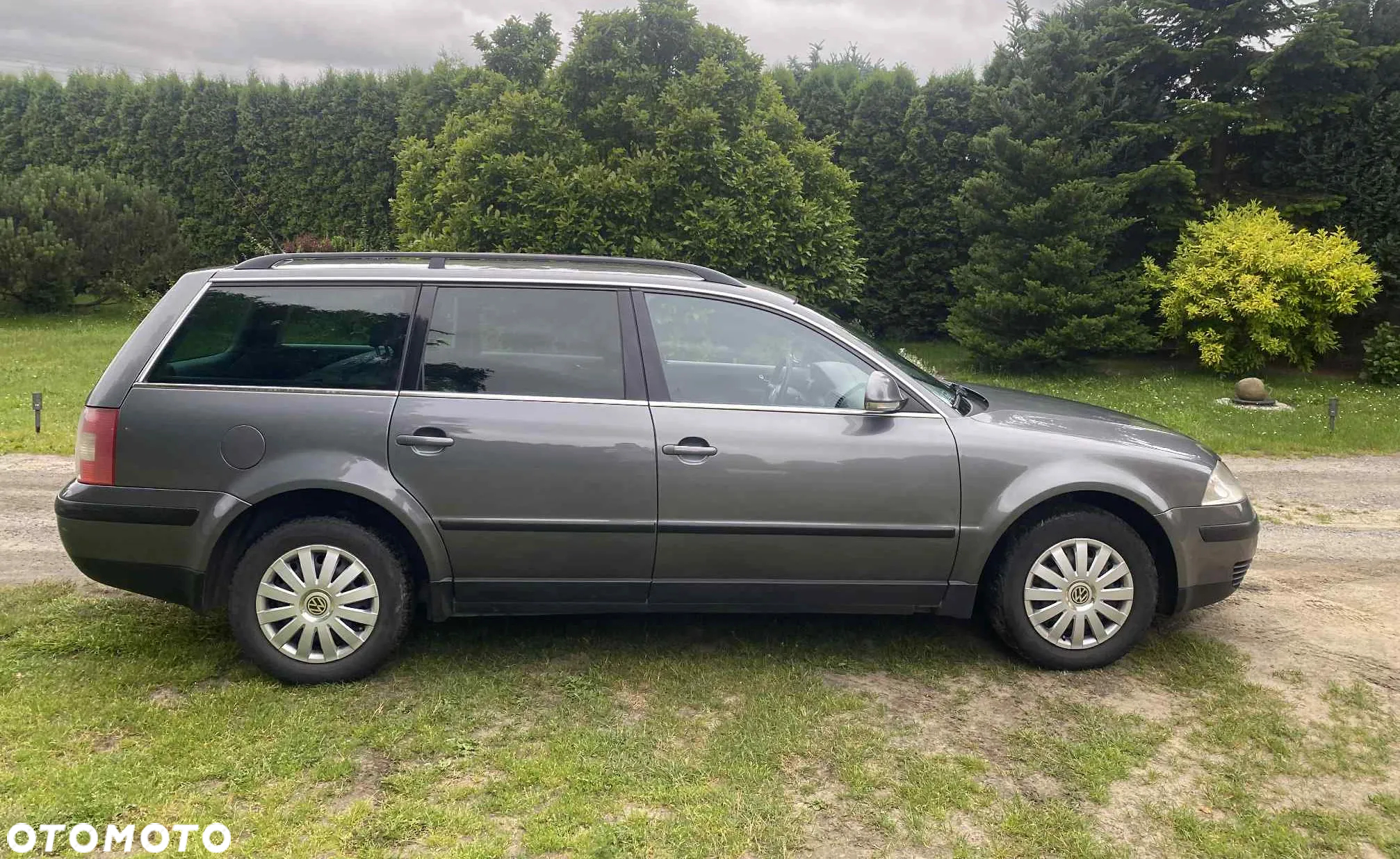 Volkswagen Passat - 4