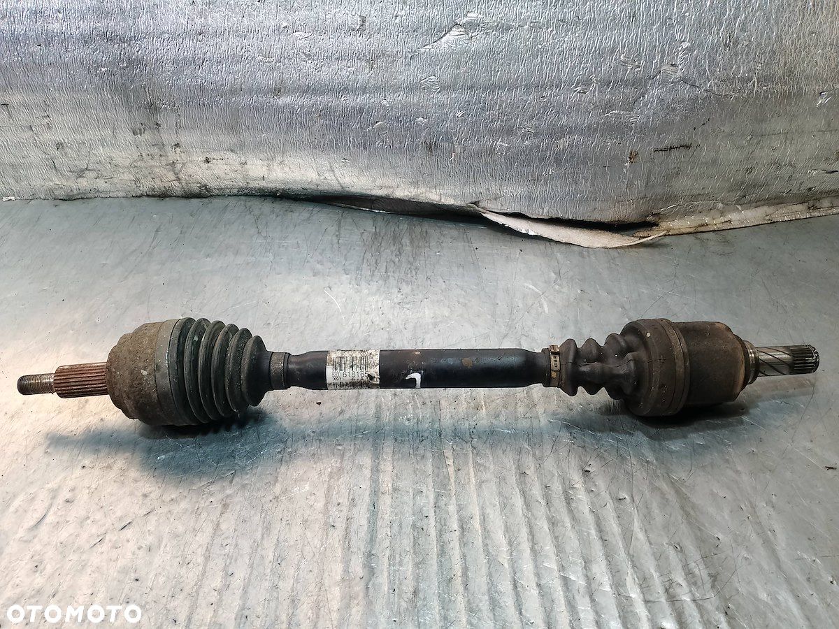 PÓŁOŚ LEWA PRZÓD RENAULT LAGUNA III 8200618165 2.0 16V - 1