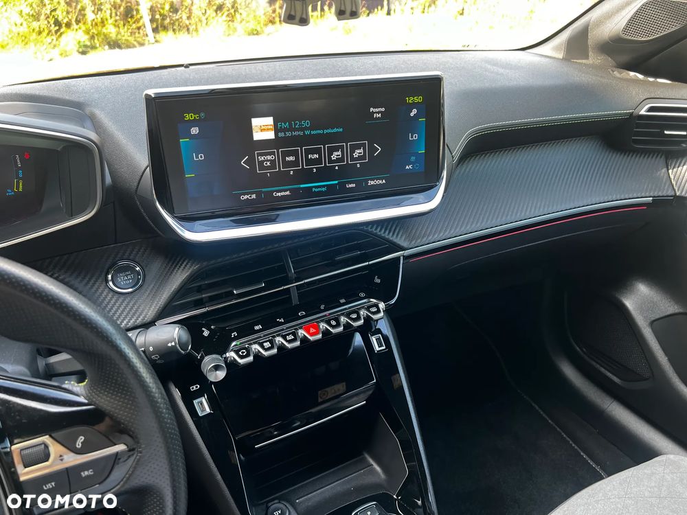 Peugeot 208 Elektromotor 136 GT - 8