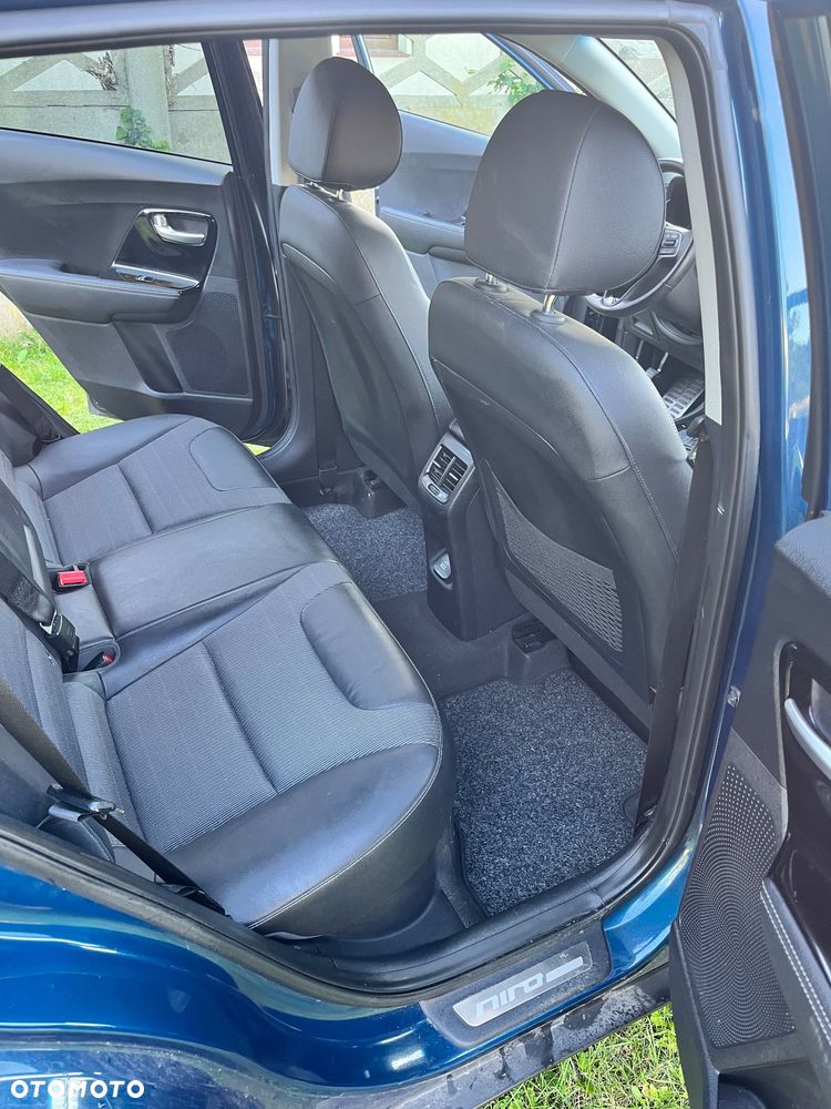 Kia Niro 1.6 GDI Hybrid M - 15