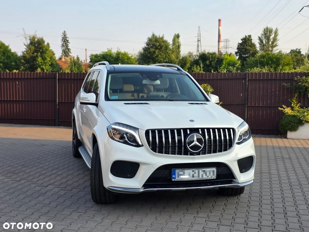 Mercedes-Benz GLS - 2