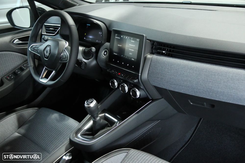 Renault Clio 1.0 TCe Techno Bi-Fuel - 9