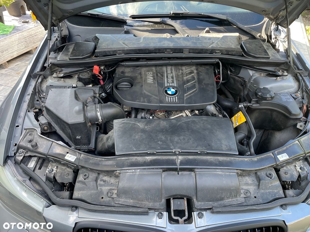 BMW Seria 3 318d DPF - 18