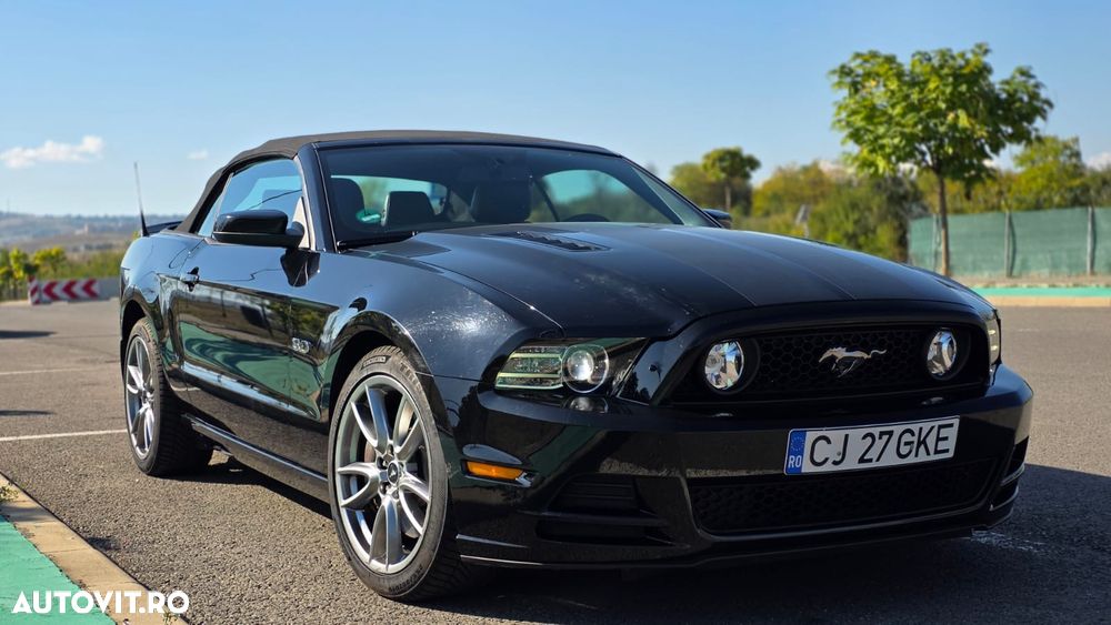 Ford Mustang - 2