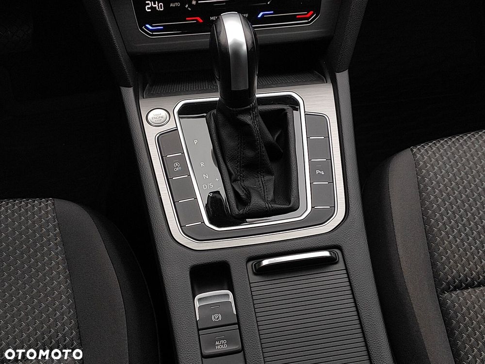 Volkswagen Passat Variant 2.0 TDI EVO Business DSG - 22