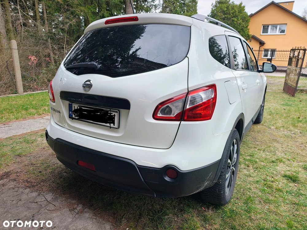 Nissan Qashqai+2 - 4