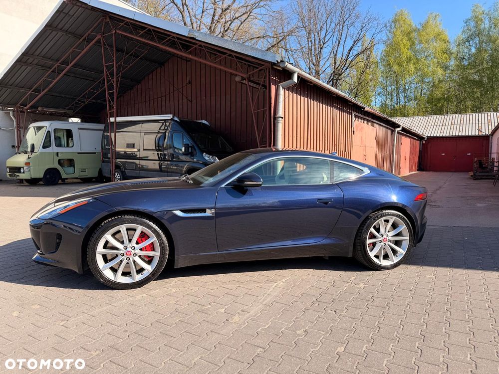 Jaguar F-Type - 35