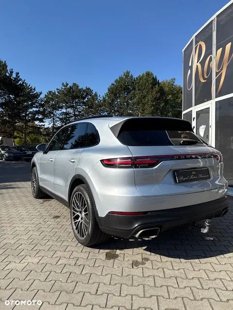Porsche Cayenne Standard - 16