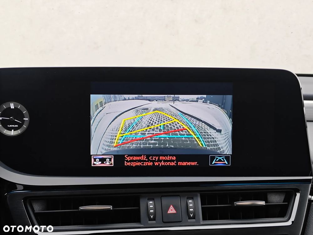 Lexus ES 300h F Sport Edition - 20