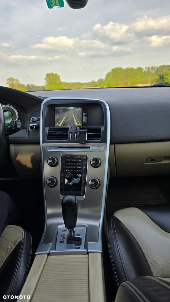 Volvo XC 60 D5 AWD Summum - 12