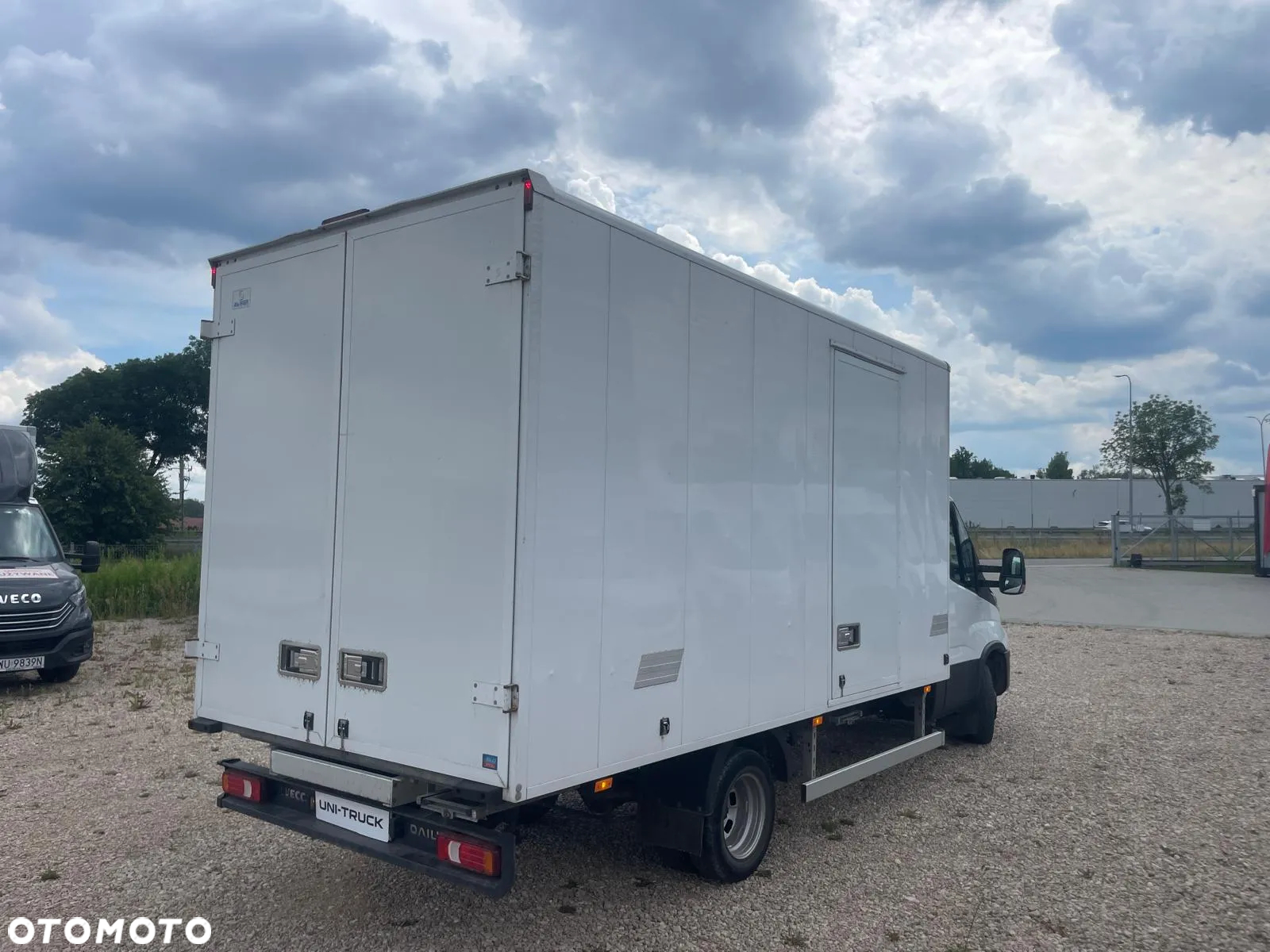Iveco 50C18 9EP Krajowy Kontener Wzmocniony z dmc 3500 kg ! - 3