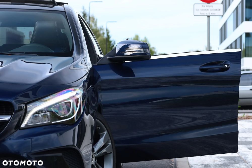 Mercedes-Benz CLA 180 7G-DCT Peak Edition - 16