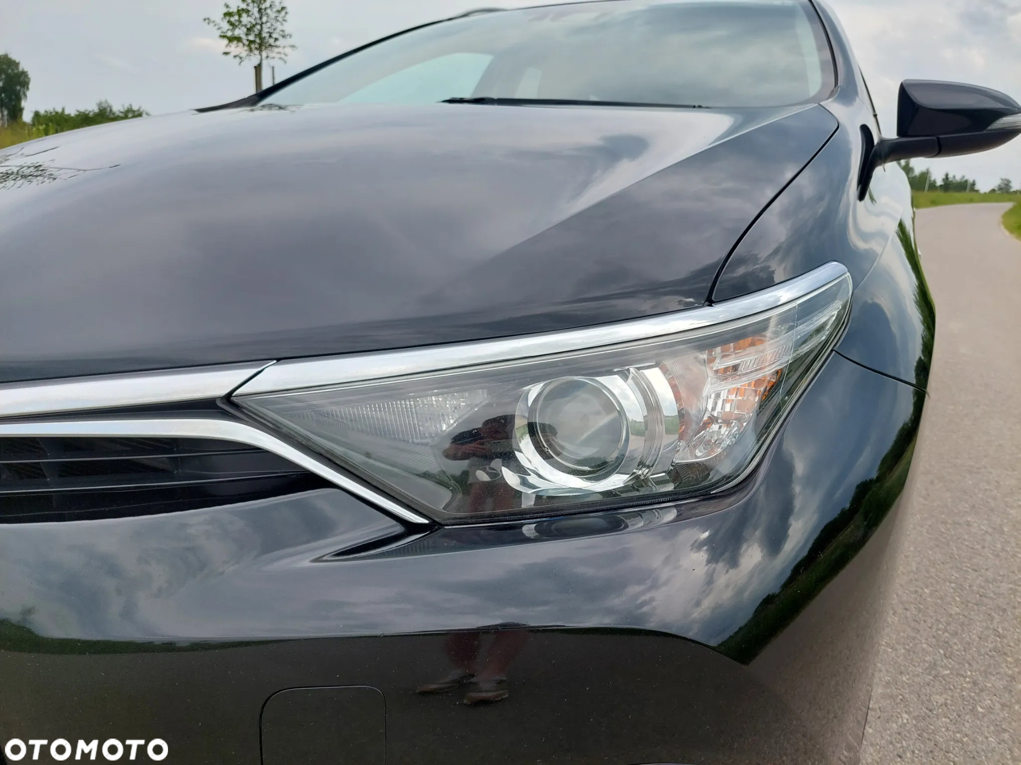 Toyota Auris Hybrid 135 Premium - 33