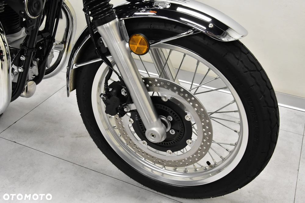 Kawasaki Inny - 25