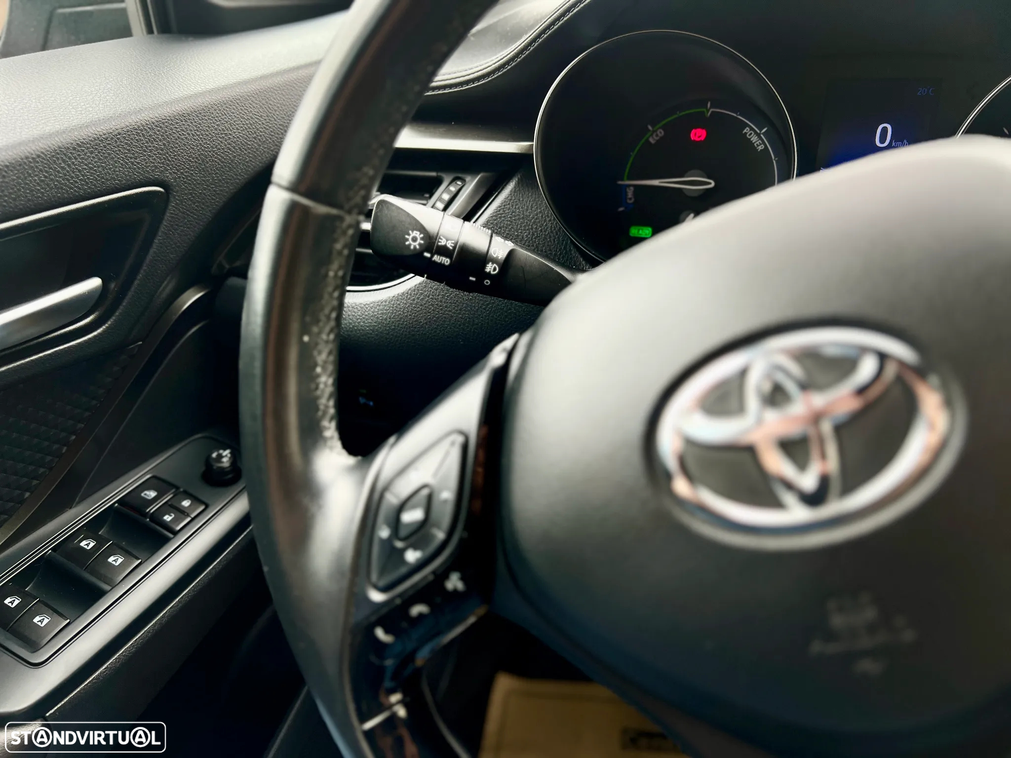 Toyota C-HR 1.8 HSD Comfort - 19