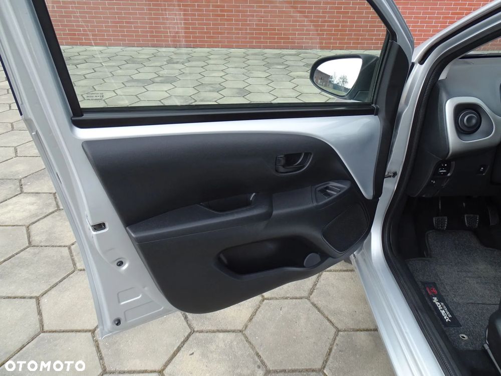 Toyota Aygo 1.0 VVT-i Sprint EU6 - 19