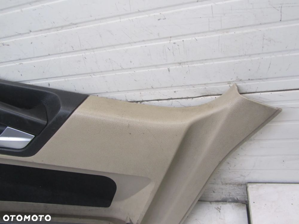 Mercedes Actros MP4 11->mat tapicerka boczek prawy przód - 5