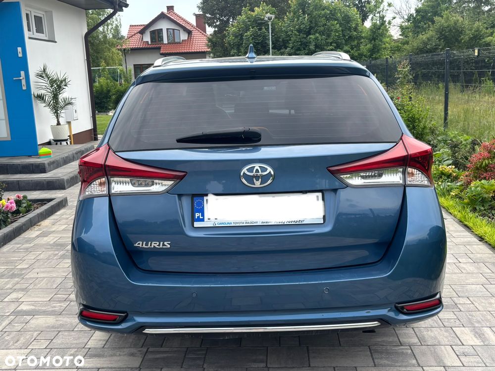 Toyota Auris 1.6 Premium - 2