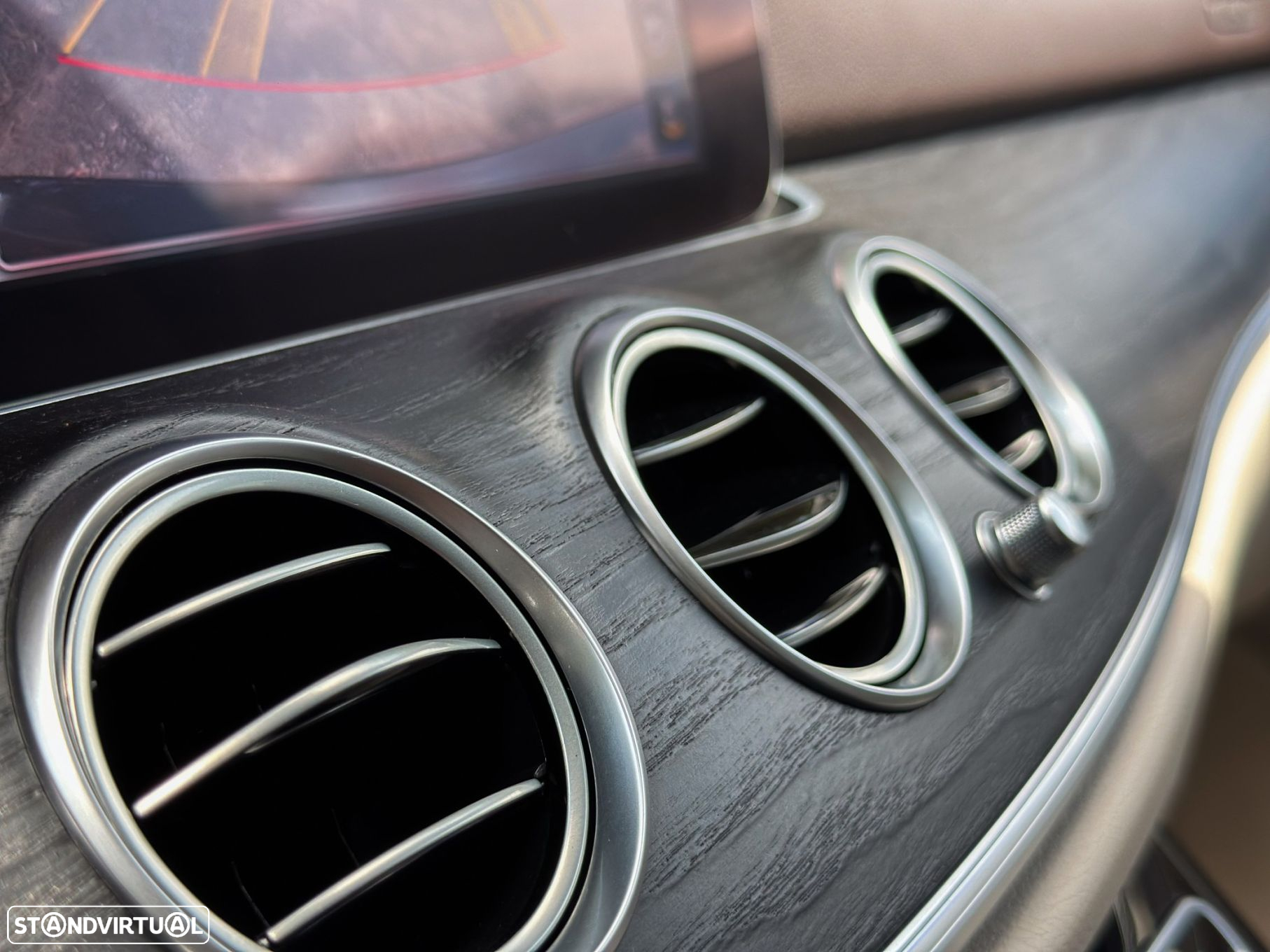 Mercedes-Benz E 300 - 25