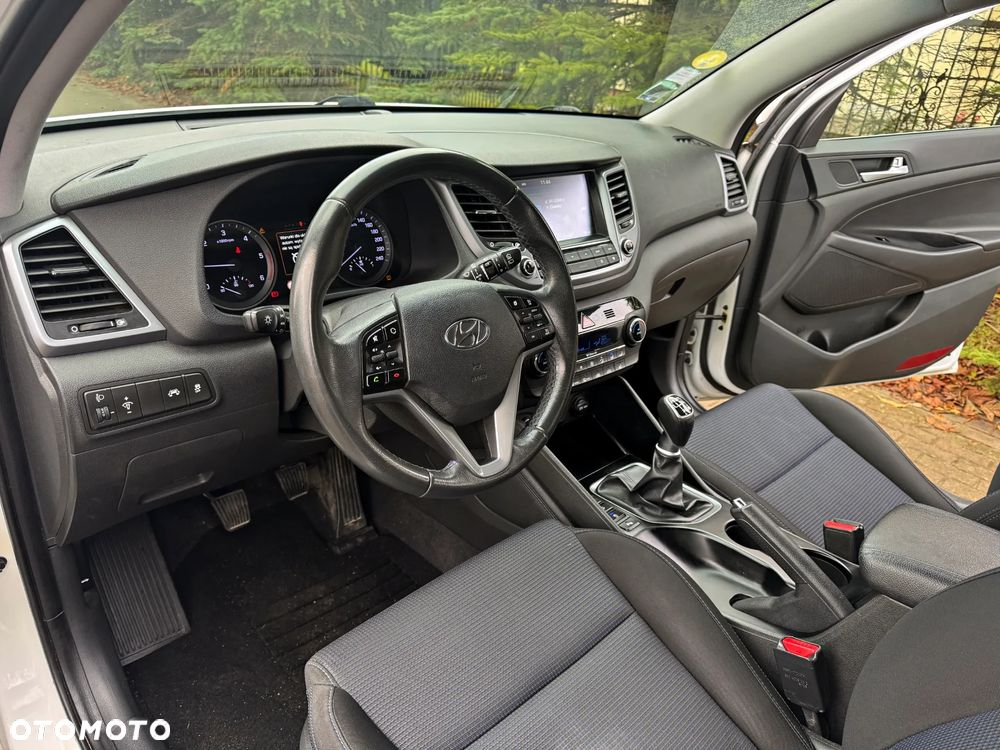 Hyundai Tucson 1.7 CRDI BlueDrive GO 2WD - 9