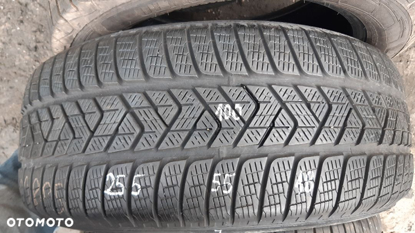 Pirelli 255/55/18 nr 100