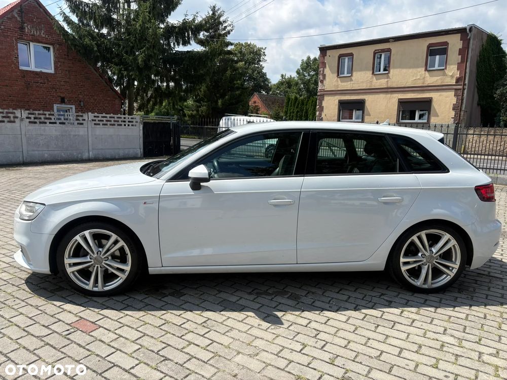 Audi A3 Sportback - 3