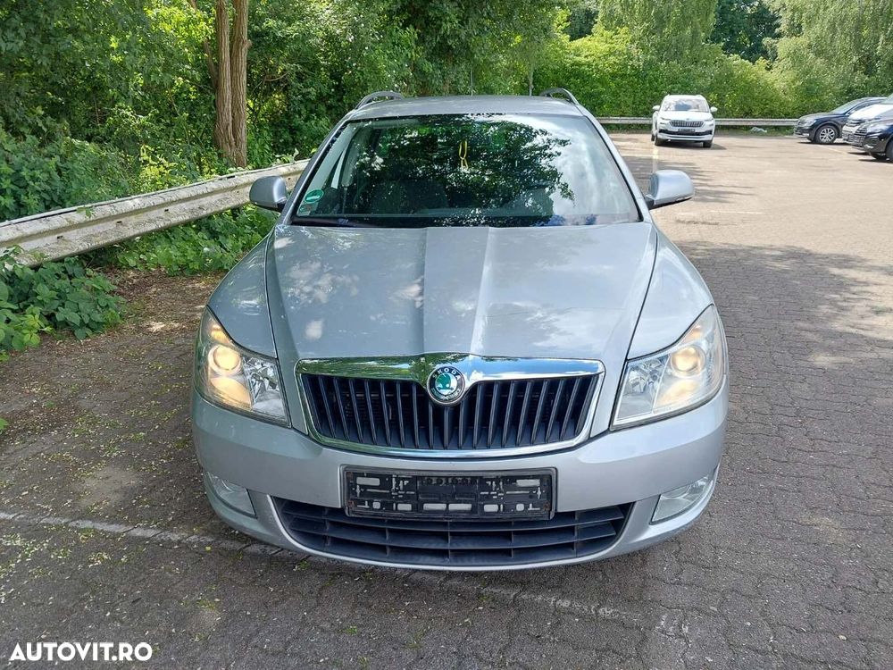 Skoda Octavia 1.6 TDI DPF FAMILY - 6