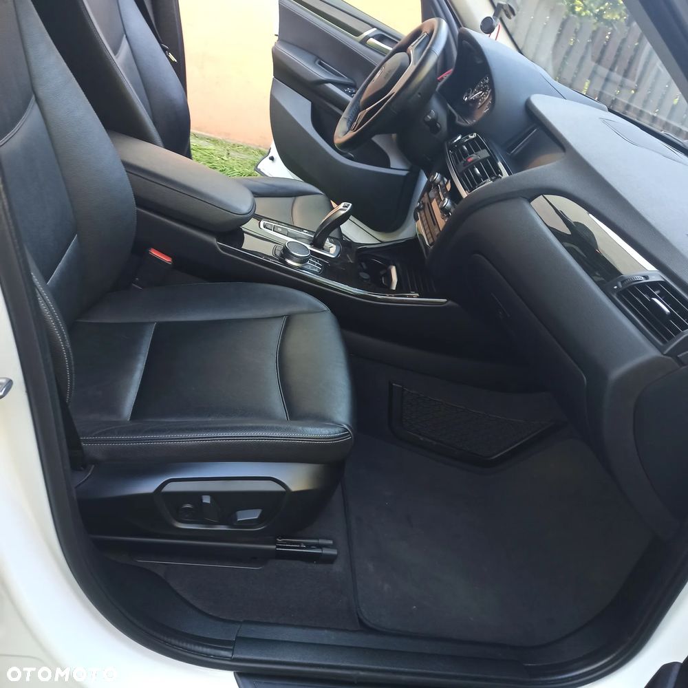 BMW X3 xDrive35i - 24