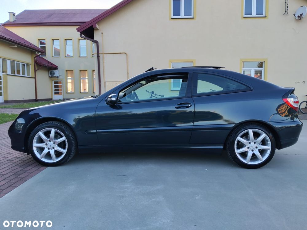 Mercedes-Benz Klasa C 180 Kompressor Automatik Sport Edition - 10