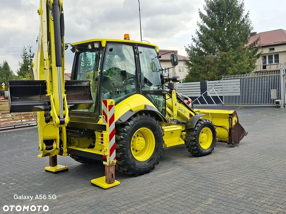Caterpillar CAT 432E Premier - 4