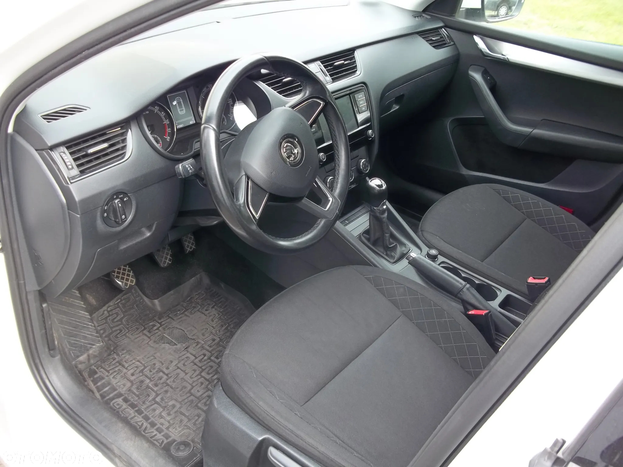 Skoda Octavia 1.6 TDI Active - 7