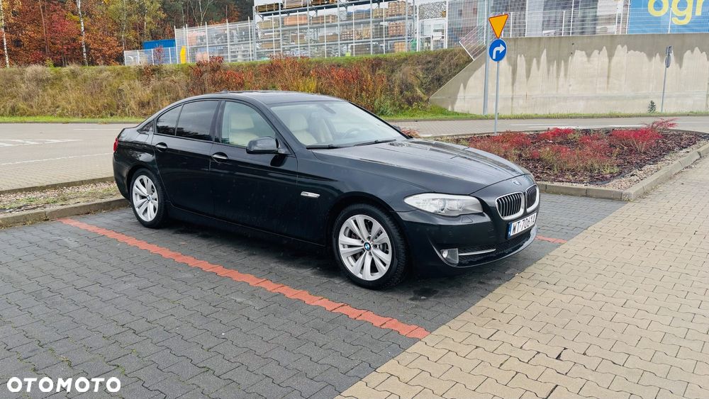BMW Seria 5 535i xDrive - 8