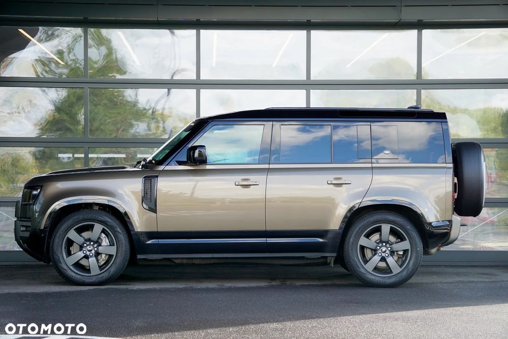 Land Rover Defender 3.0 D300 mHEV X-Dynamic HSE - 11