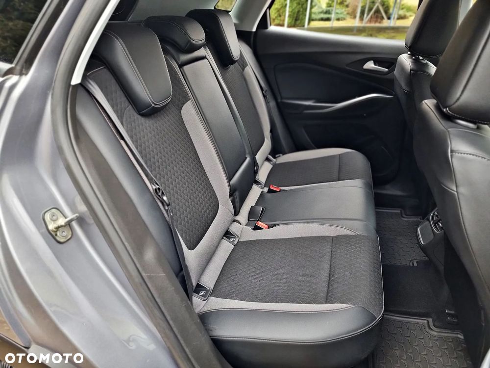 Opel Grandland X 1.2 Start/Stop Automatik Business Elegance - 20