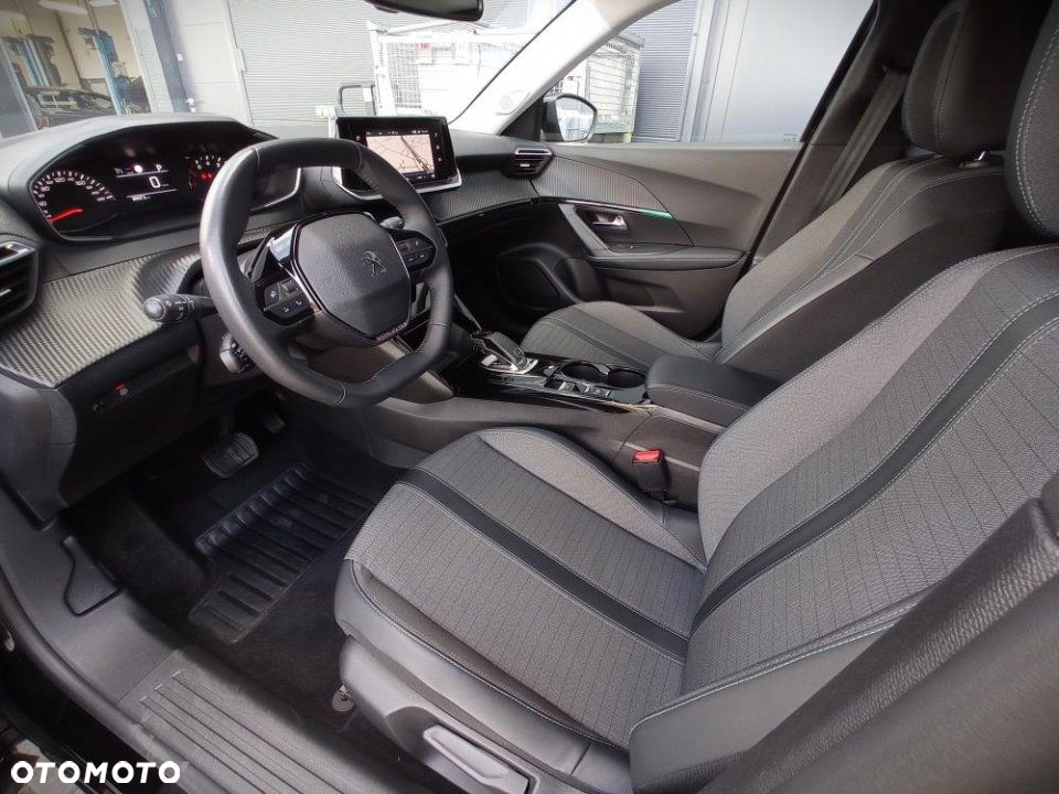 Peugeot 2008 - 10