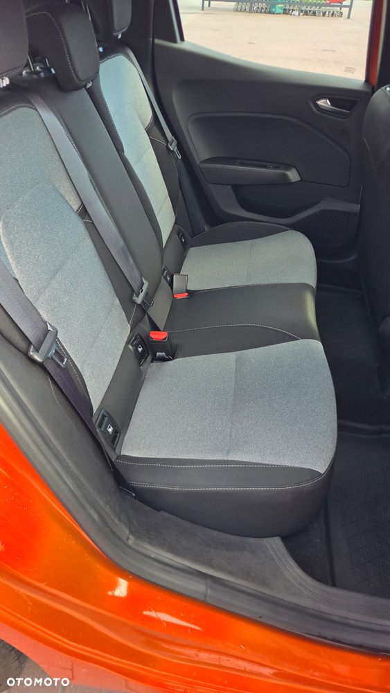 Renault Clio - 17